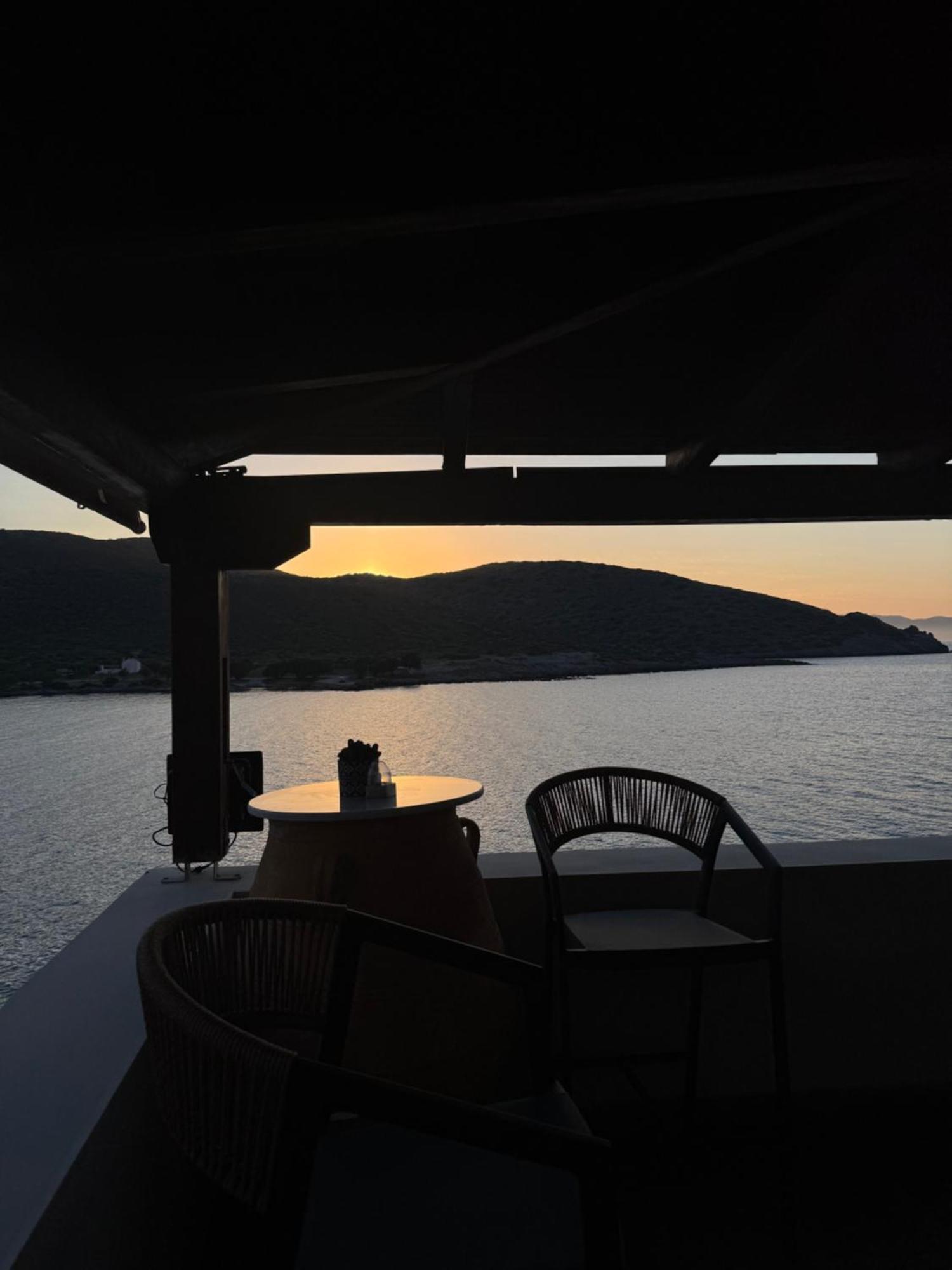Tholos Alexandra'S Beachfront House Kavousi  Bagian luar foto